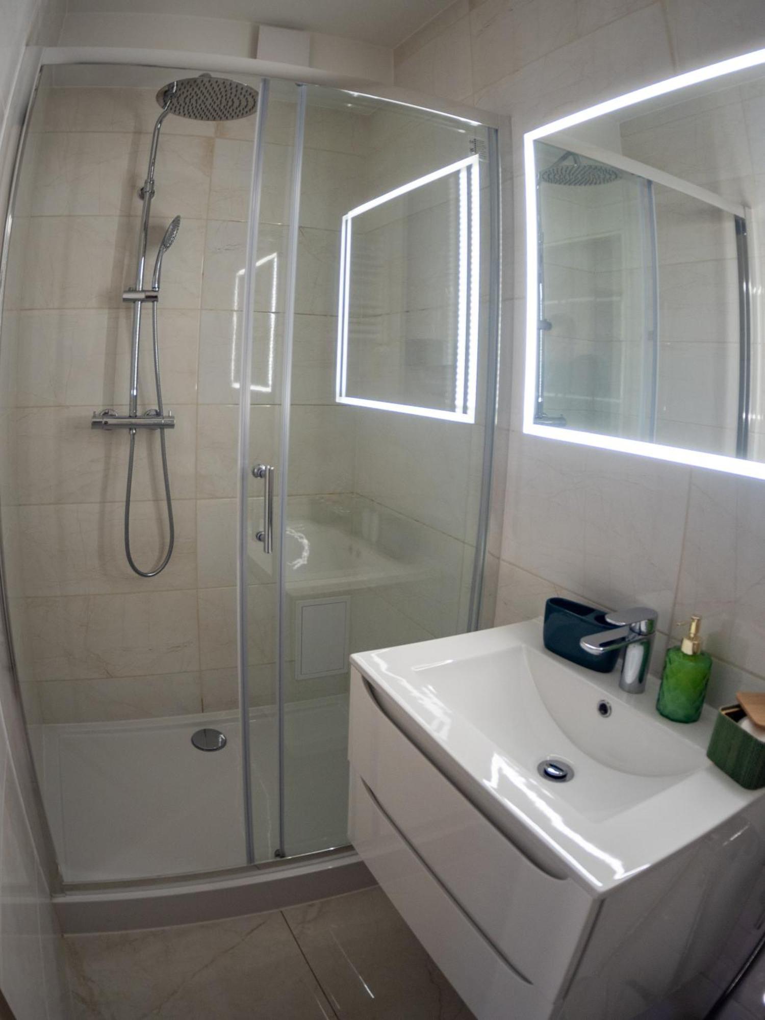 Apartament Classic Comfort Aleja Nmp 8 - Free Parking Ζεστοκόβα Εξωτερικό φωτογραφία
